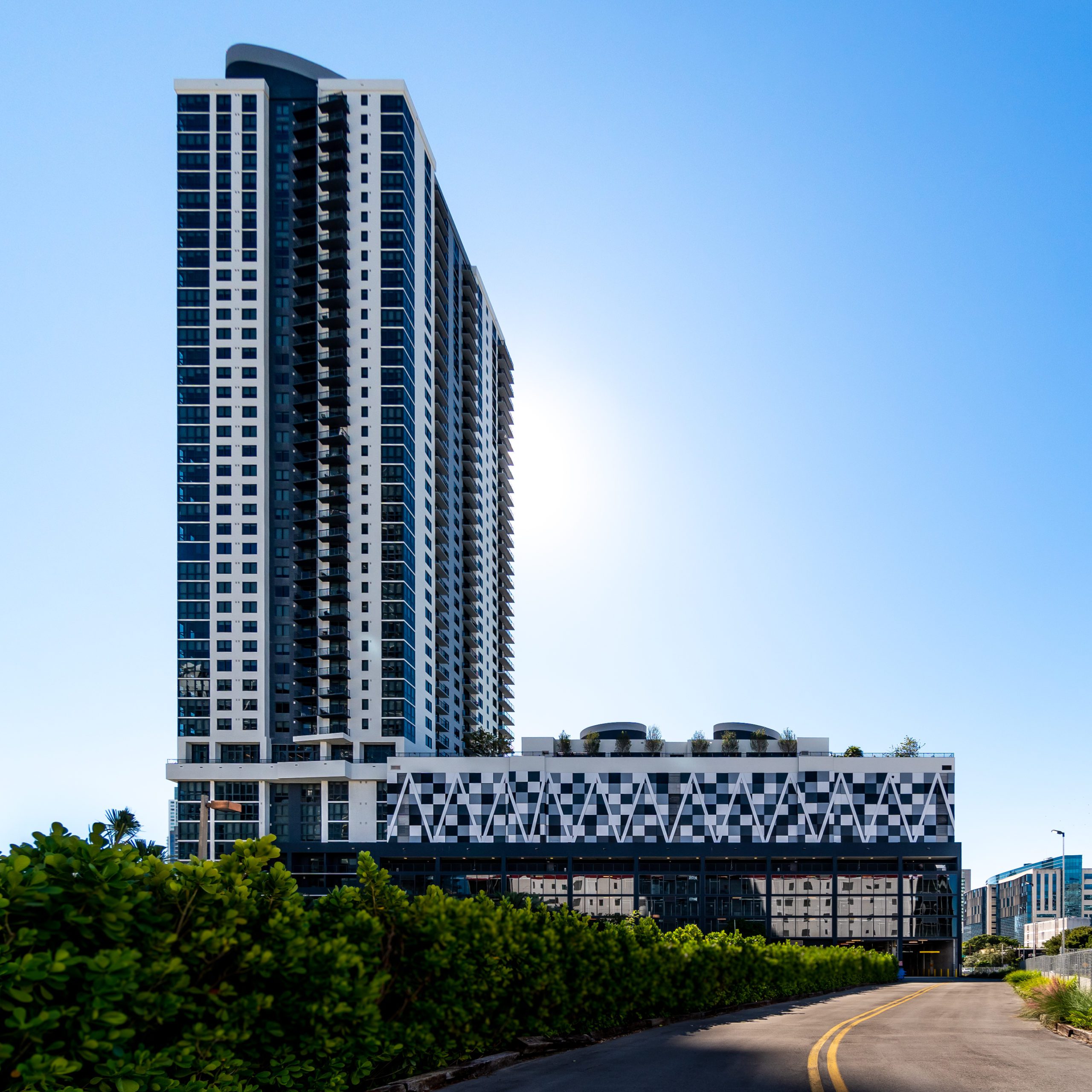 Caoba Miami Worldcenter Getting Closer To Completion — Golden Dusk