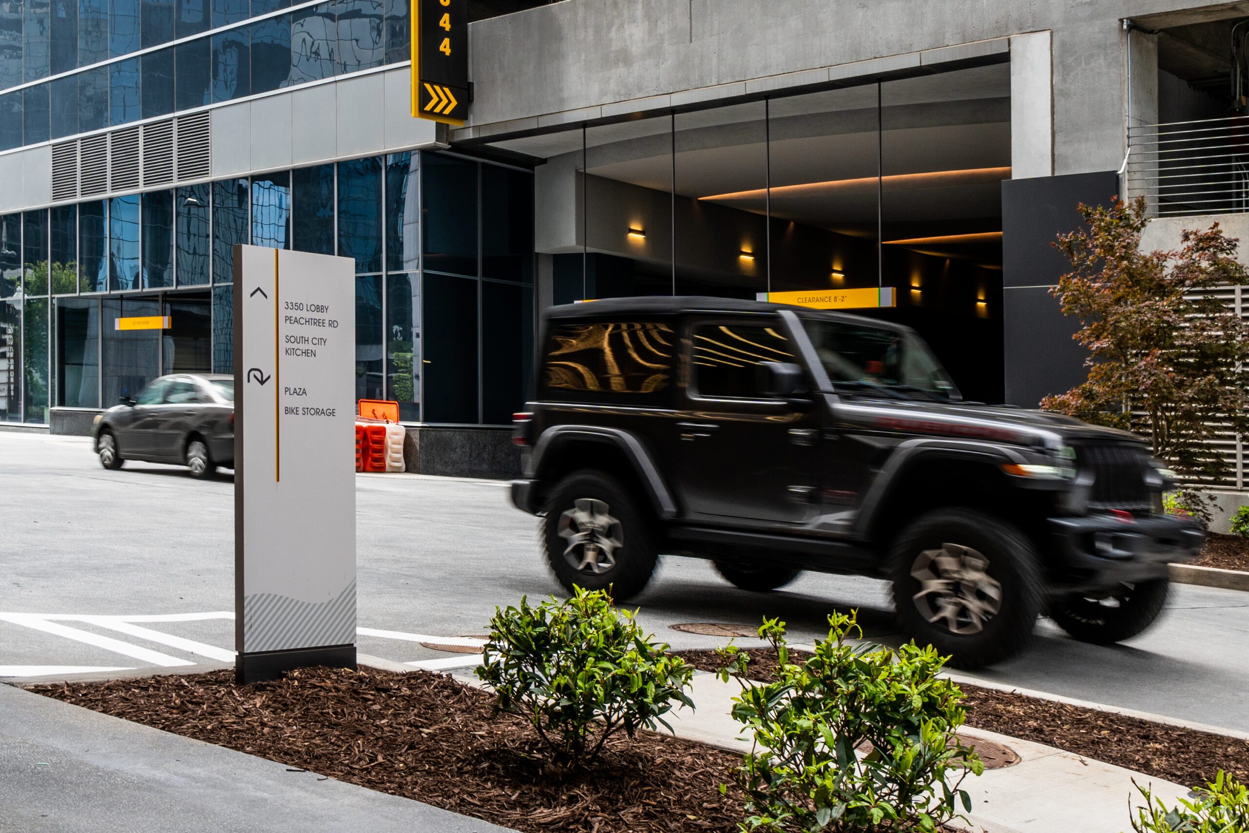 Wayfinding Monument & P0 Blade